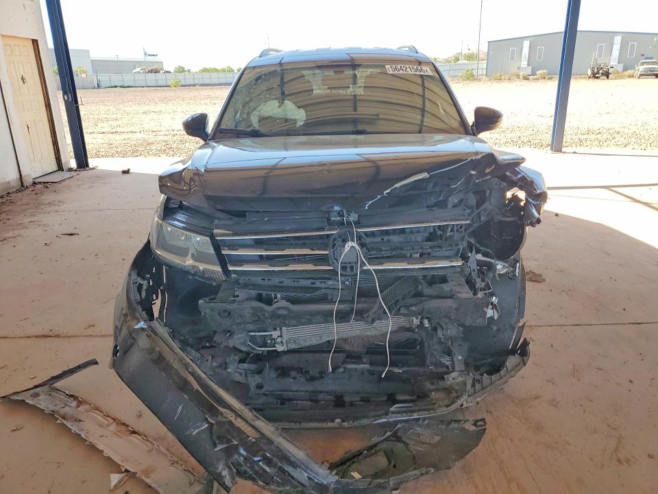 56421566 :رقم المزاد ، 3VV2B7AX7JM172405 vin ، 2018 Volkswagen Tiguan مزاد بيع