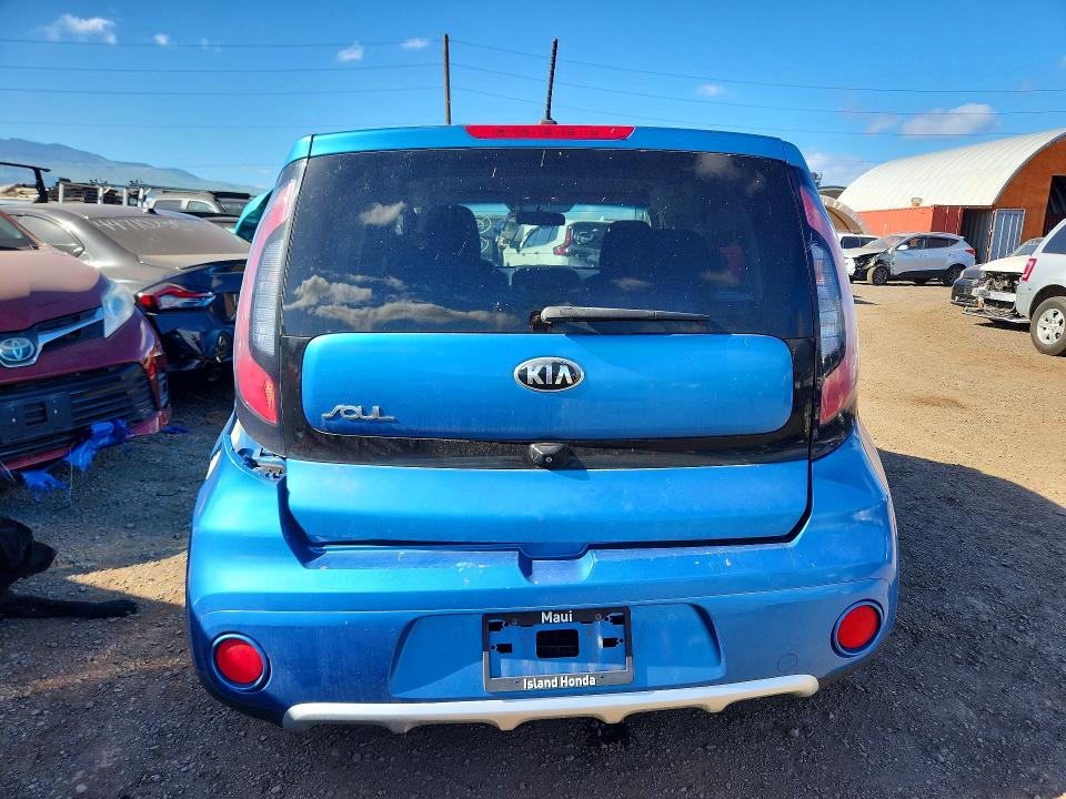 2018 Kia Soul მანქანა იყიდება აუქციონზე, vin: KNDJP3A54J7586657, აუქციონის ნომერი: 58485866