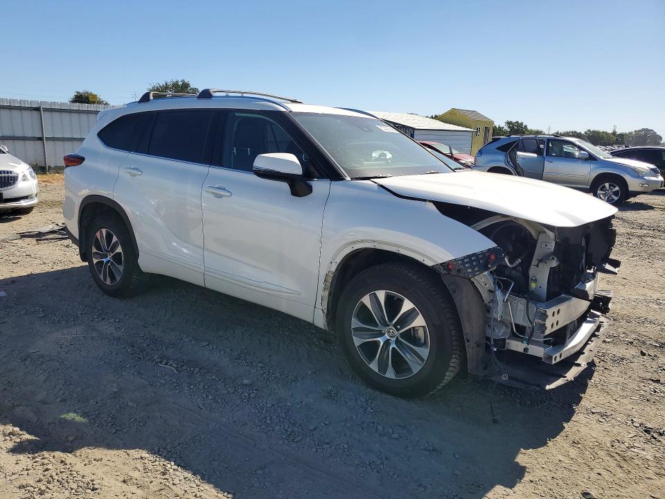 55369566 :رقم المزاد ، 5TDHZRBH4MS538011 vin ، 2021 Toyota Highlander مزاد بيع