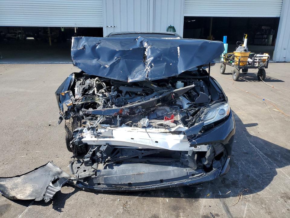 55706396 :رقم المزاد ، 4T1F11AK5LU379471 vin ، 2020 Toyota Camry مزاد بيع