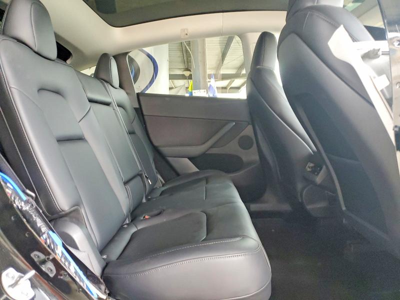 2024 Tesla Model Y მანქანა იყიდება აუქციონზე, vin: 7SAYGDEFXRF022544, აუქციონის ნომერი: 58461956
