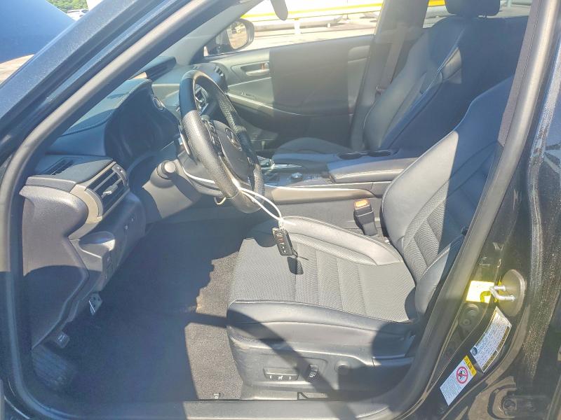 58582126 :رقم المزاد ، JTHC81D23J5027557 vin ، 2018 Lexus Is مزاد بيع