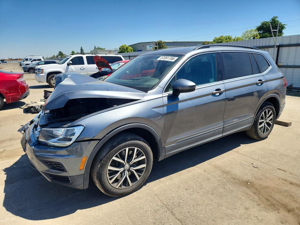 57091706 :رقم المزاد ، 3VV3B7AX2KM121643 vin ، 2019 Volkswagen Tiguan مزاد بيع