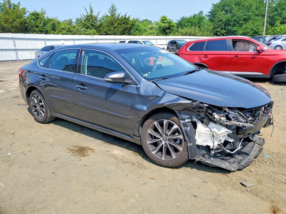 59251686 :رقم المزاد ، 4T1BK1EB4JU269269 vin ، 2018 Toyota Avalon مزاد بيع
