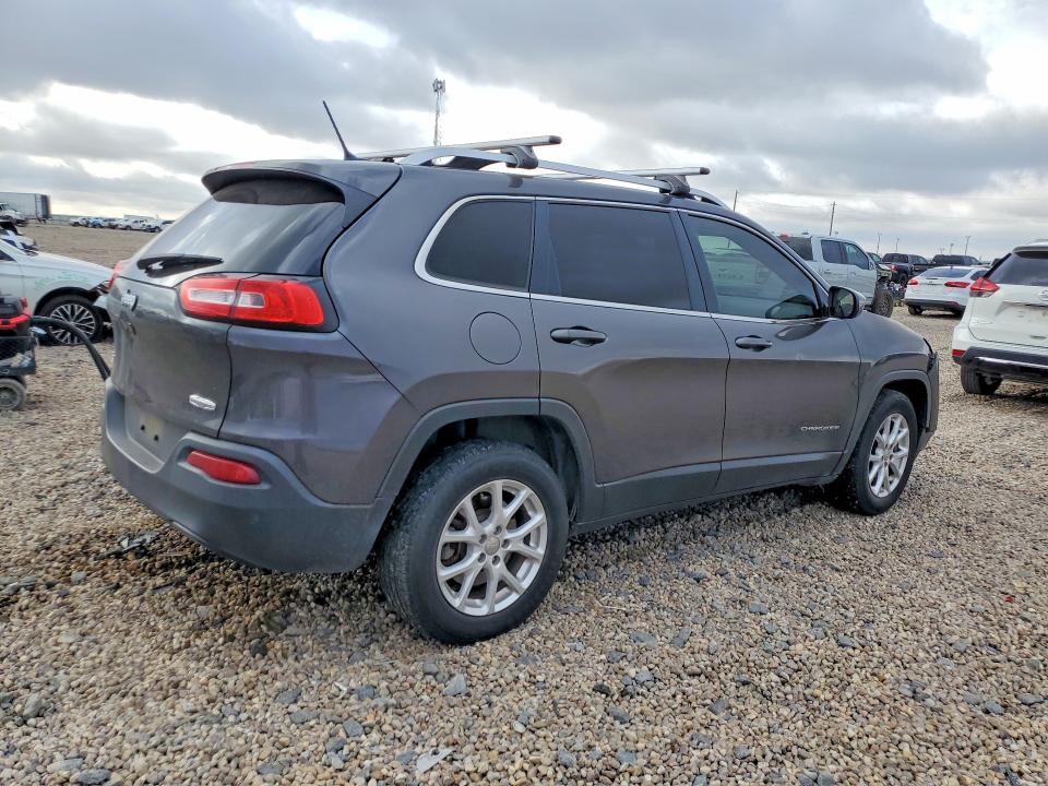 58575046 :رقم المزاد ، 1C4PJMCBXFW739138 vin ، 2015 Jeep Cherokee مزاد بيع
