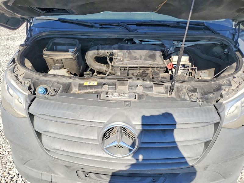 57398336 :رقم المزاد ، WD4PF1CD8KP109176 vin ، 2019 Mercedes-benz Sprinter مزاد بيع