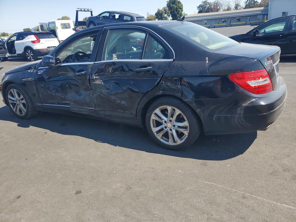 Продаж на аукціоні авто 2014 Mercedes-benz C, vin: WDDGF4HB4EG158968, номер лоту: 58090086