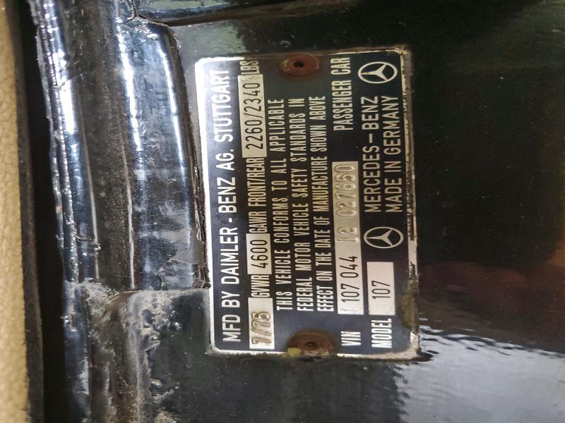 57668236 :رقم المزاد ، 10704412027650 vin ، 1975 Mercedes-benz 450 Sl مزاد بيع