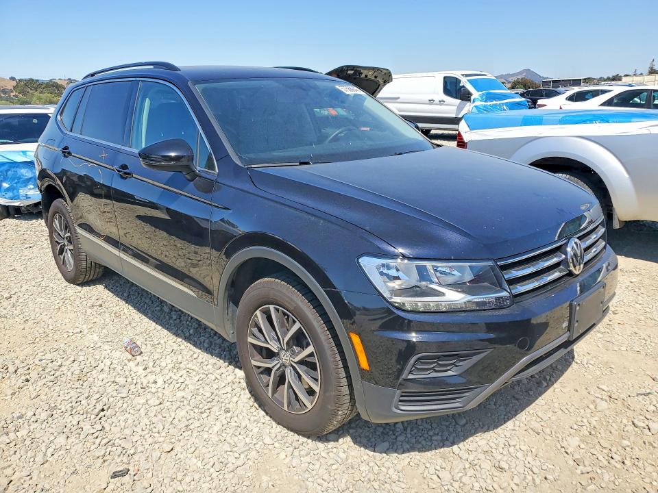 2020 Volkswagen Tiguan მანქანა იყიდება აუქციონზე, vin: 3VV3B7AX3LM040782, აუქციონის ნომერი: 57568846