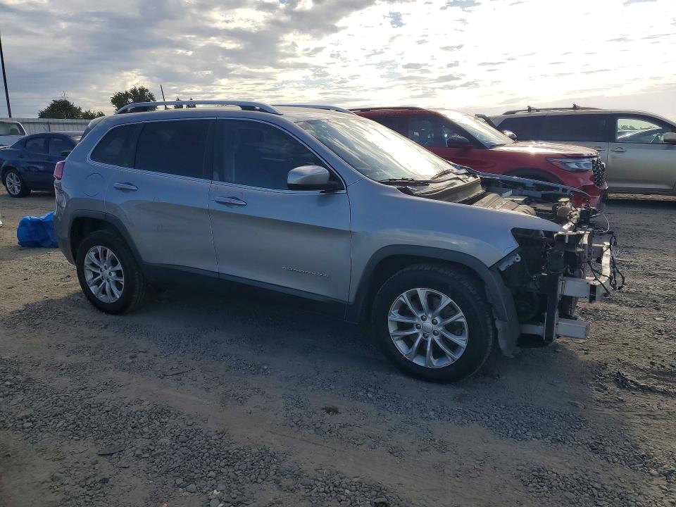 2019 Jeep Cherokee მანქანა იყიდება აუქციონზე, vin: 1C4PJLCB3KD134586, აუქციონის ნომერი: 59096996