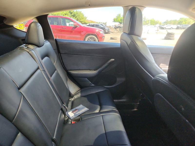 2022 Tesla Model Y მანქანა იყიდება აუქციონზე, vin: 7SAYGDEE2NF320815, აუქციონის ნომერი: 57036536