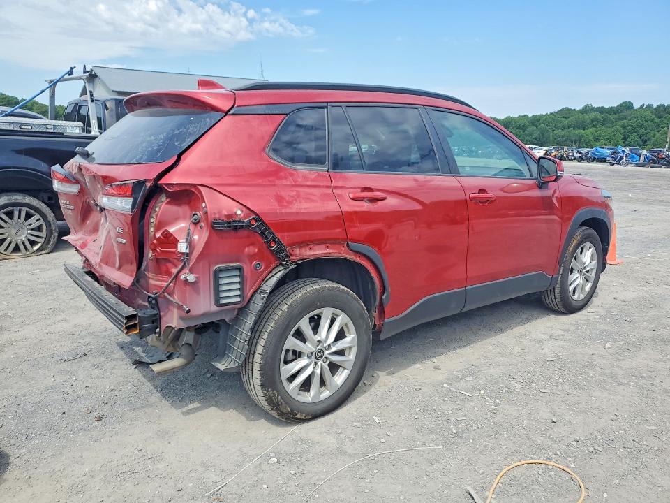 57828506 :رقم المزاد ، 7MUCAABG9NV005511 vin ، 2022 Toyota Corolla Cross مزاد بيع