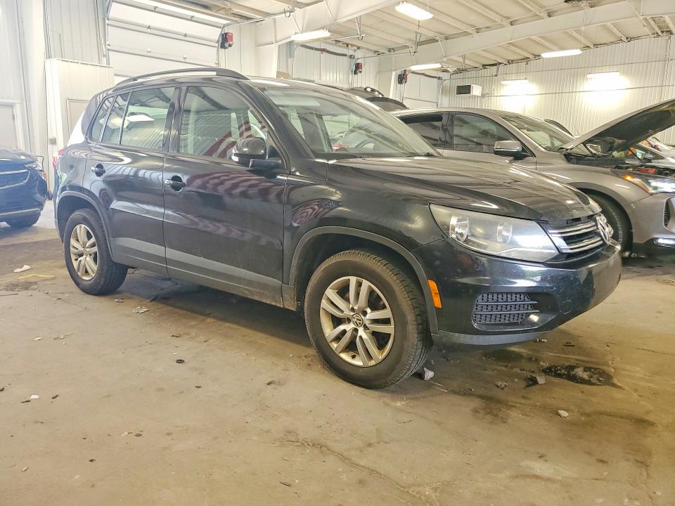 58917686 :رقم المزاد ، WVGBV7AXXGW589477 vin ، 2016 Volkswagen Tiguan مزاد بيع