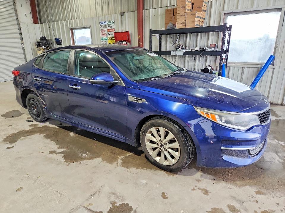 Продажа на аукционе авто 2017 Kia Optima, vin: 5XXGT4L32HG165464, номер лота: 57176706
