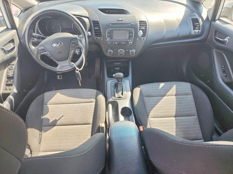 2015 Kia Forte მანქანა იყიდება აუქციონზე, vin: KNAFX5A8XF5314156, აუქციონის ნომერი: 58422126