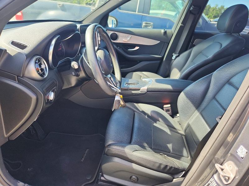 58701456 :رقم المزاد ، W1N0G8DB2MV263436 vin ، 2021 Mercedes-benz Glc مزاد بيع