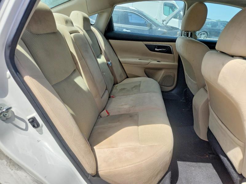 Продажа на аукционе авто 2015 Nissan Altima, vin: 1N4AL3AP4FN905447, номер лота: 77249935