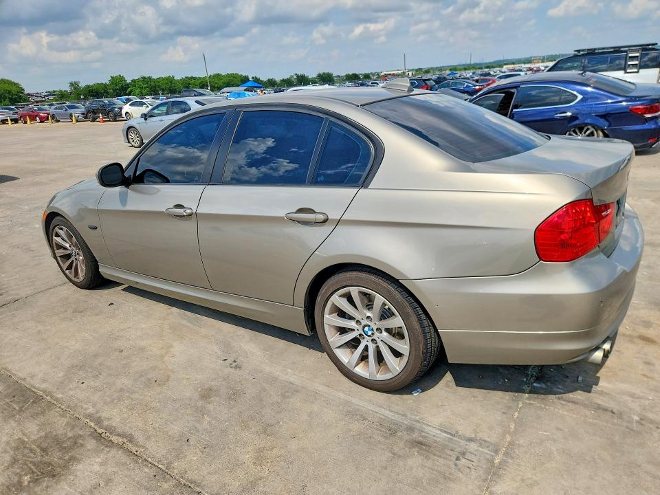 55727036 :رقم المزاد ، WBAPH7G51BNM58375 vin ، 2011 Bmw 3 Series 328i مزاد بيع