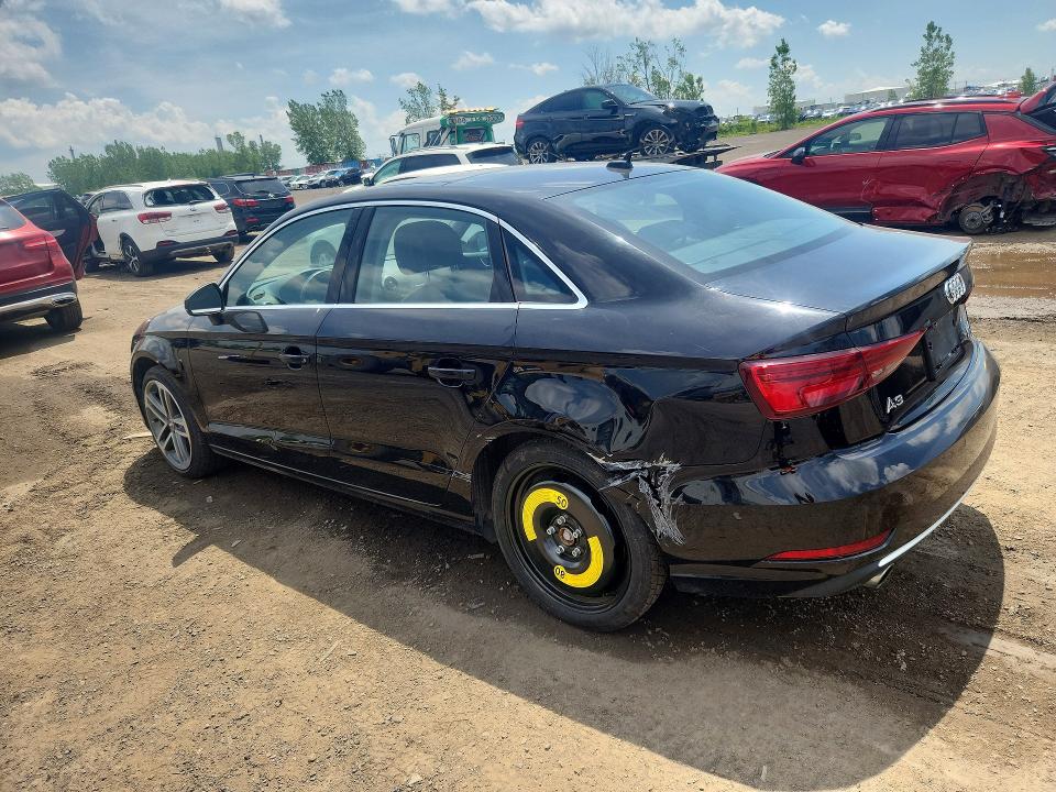 Продажа на аукционе авто 2017 Audi A3, vin: WAUE8GFF5H1023540, номер лота: 56655946