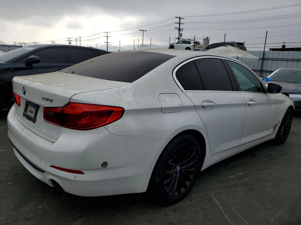 58952206 :رقم المزاد ، WBA53BH0XMCF69844 vin ، 2021 Bmw 530 مزاد بيع