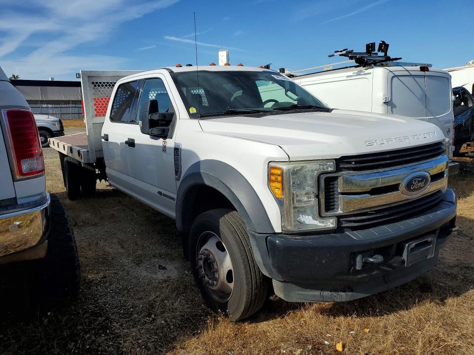 Продаж на аукціоні авто 2017 Ford F550, vin: 1FD0W5HTXHEB48645, номер лоту: 54276486