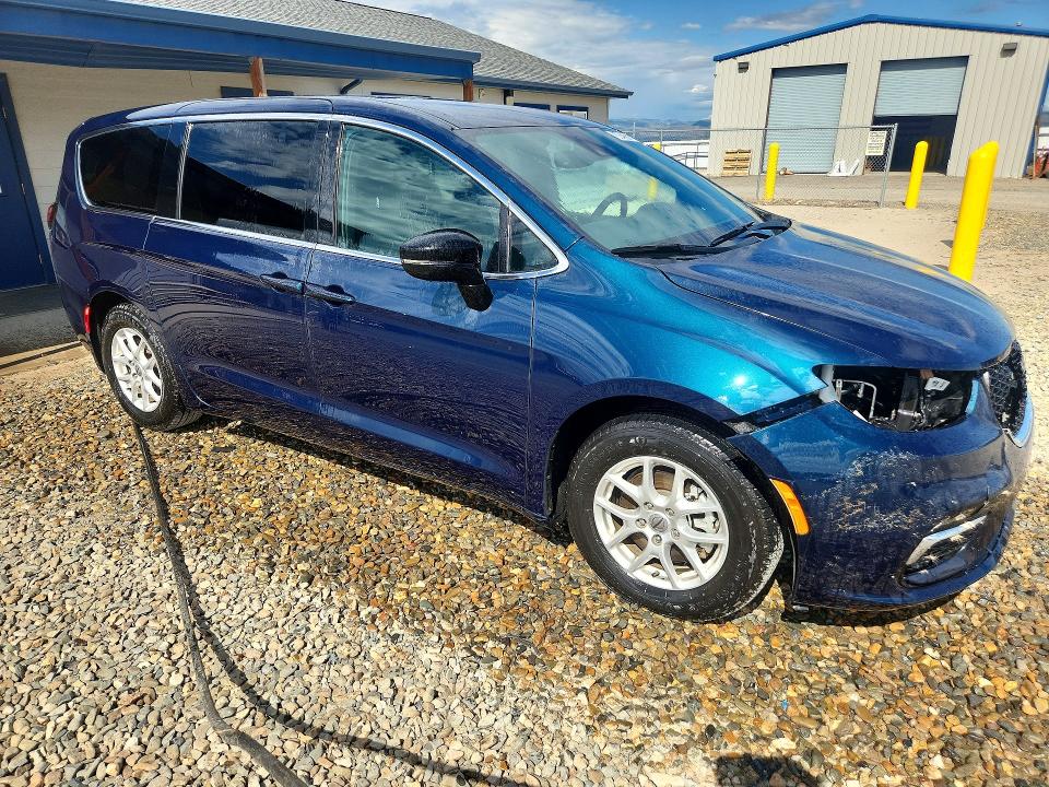 Auction sale of the 2025 Chrysler Pacifica, vin: 2C4RC1BG9SR509561, lot number: 58429736