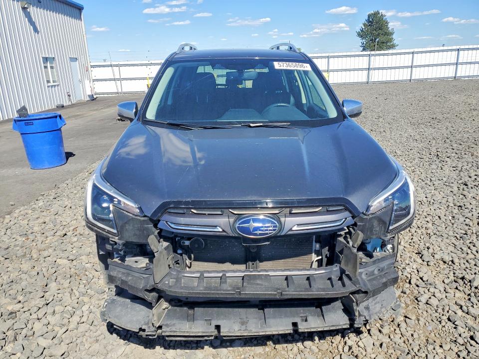 57365896 :رقم المزاد ، JF2SKARC6NH403447 vin ، 2022 Subaru Forester مزاد بيع