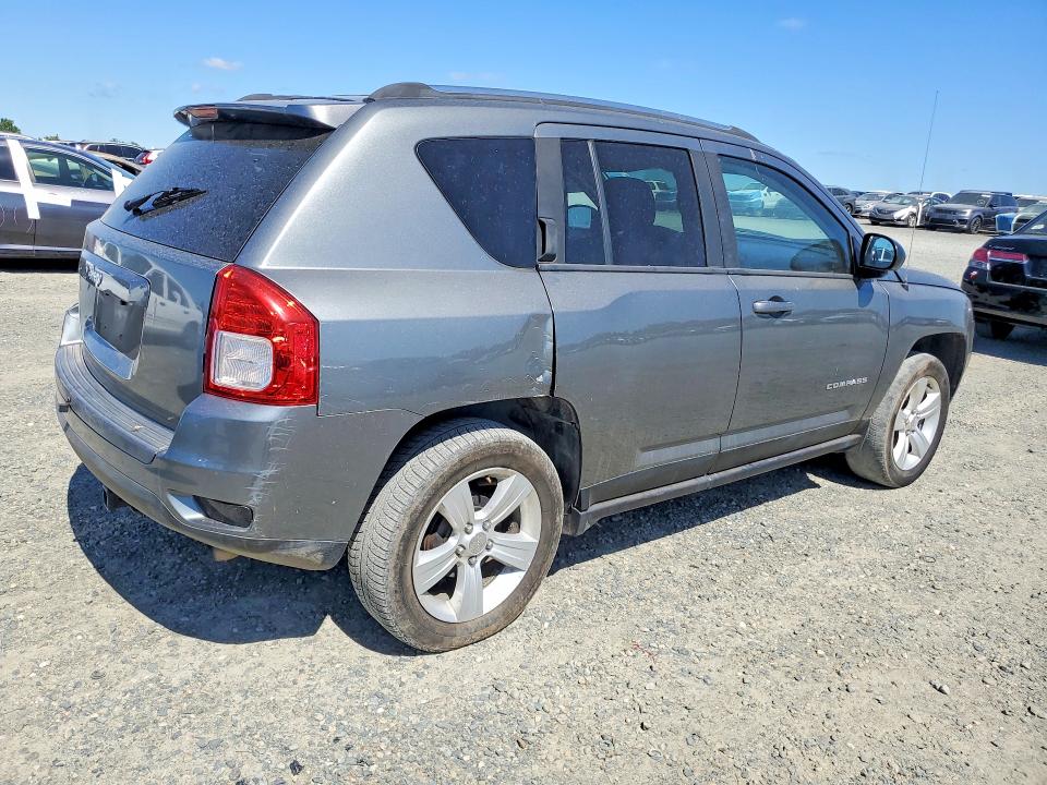 56871176 :رقم المزاد ، 1C4NJCBA2CD686548 vin ، 2012 Jeep Compass مزاد بيع