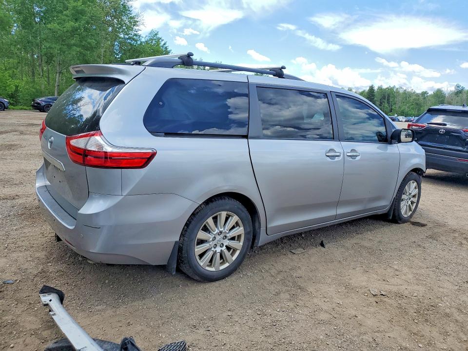 56933156 :رقم المزاد ، 5TDYZ3DC6HS840470 vin ، 2017 Toyota Sienna مزاد بيع