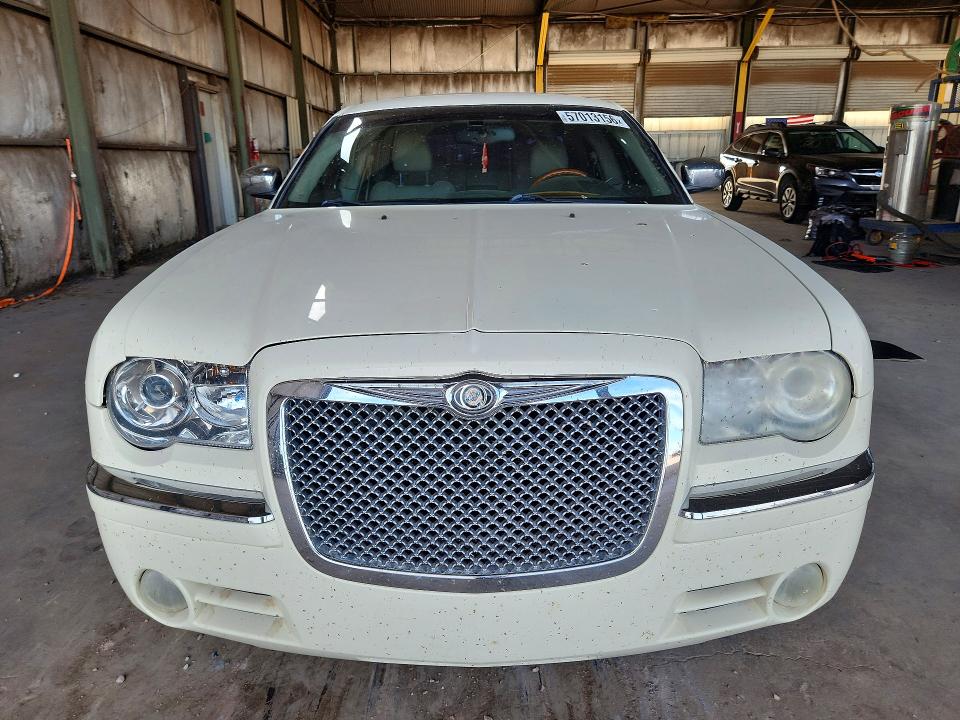 Продажа на аукционе авто 2005 Chrysler 300c, vin: 2C3JA63H85H616509, номер лота: 57013156