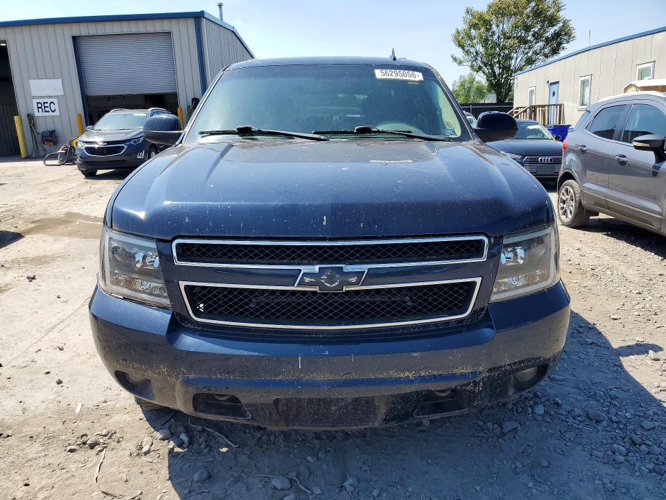2008 Chevrolet Suburban მანქანა იყიდება აუქციონზე, vin: 3GNFK16348G280144, აუქციონის ნომერი: 56295056