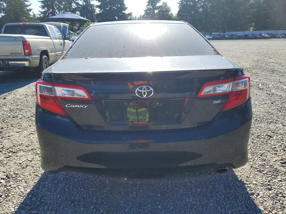 58143586 :رقم المزاد ، 4T1BF1FK7EU412868 vin ، 2014 Toyota Camry مزاد بيع
