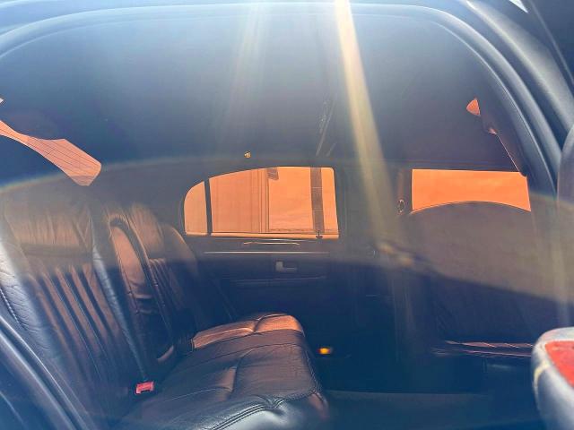 Продажа на аукционе авто 2005 Lincoln Town Car, vin: 1L1FM88W85Y609574, номер лота: 58337626