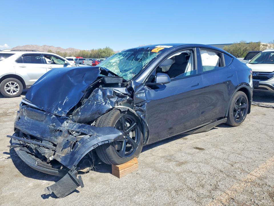 59013726 :رقم المزاد ، 7SAYGDEE2TF391588 vin ، 2026 Tesla Model Y مزاد بيع