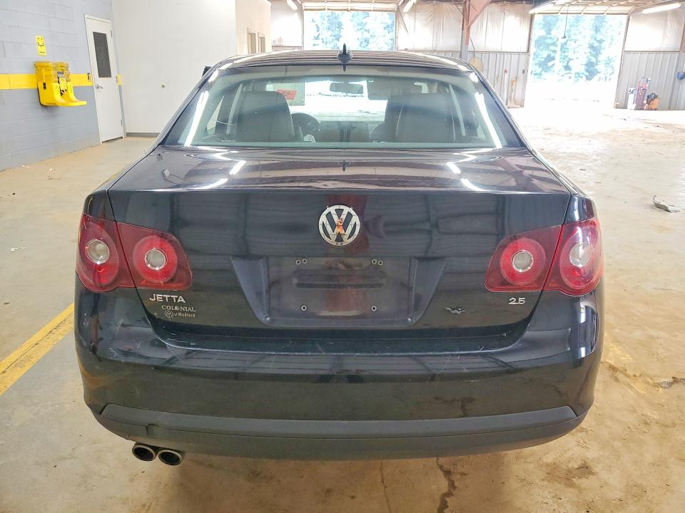 56613746 :رقم المزاد ، 3VWRZ71K49M120865 vin ، 2009 Volkswagen Jetta مزاد بيع