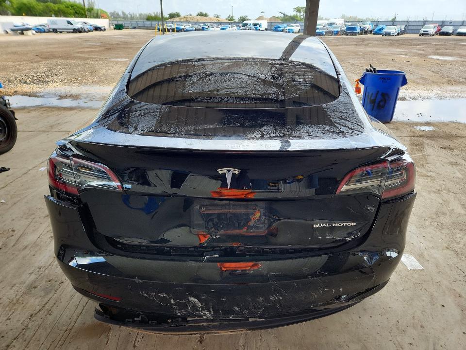 58781136 :رقم المزاد ، 5YJ3E1EB6NF264458 vin ، 2022 Tesla Model 3 مزاد بيع