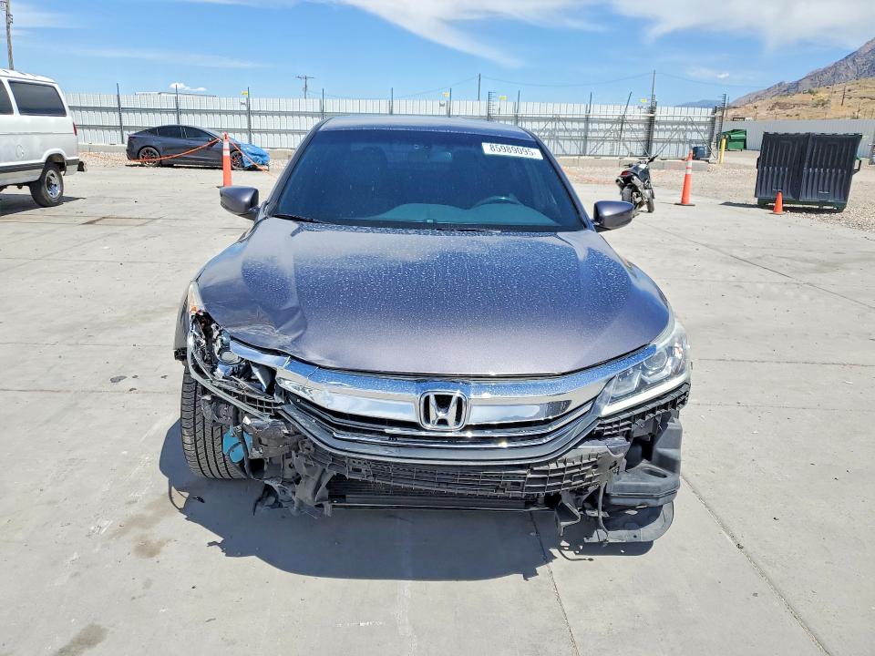 Продаж на аукціоні авто 2017 Honda Accord, vin: 1HGCR2F17HA286225, номер лоту: 85989095