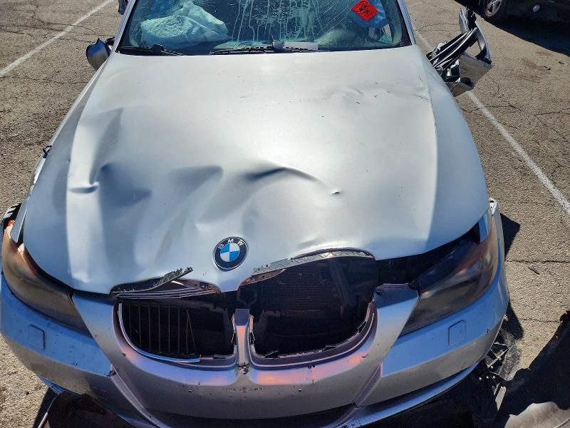 55784516 :رقم المزاد ، WBAVD13586KV00585 vin ، 2006 Bmw 325 مزاد بيع
