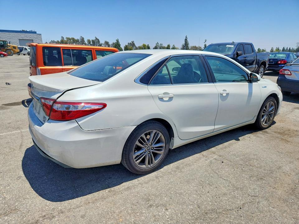 56363886 :رقم المزاد ، 4T1BD1FK1FU159988 vin ، 2015 Toyota Camry Hybrid مزاد بيع