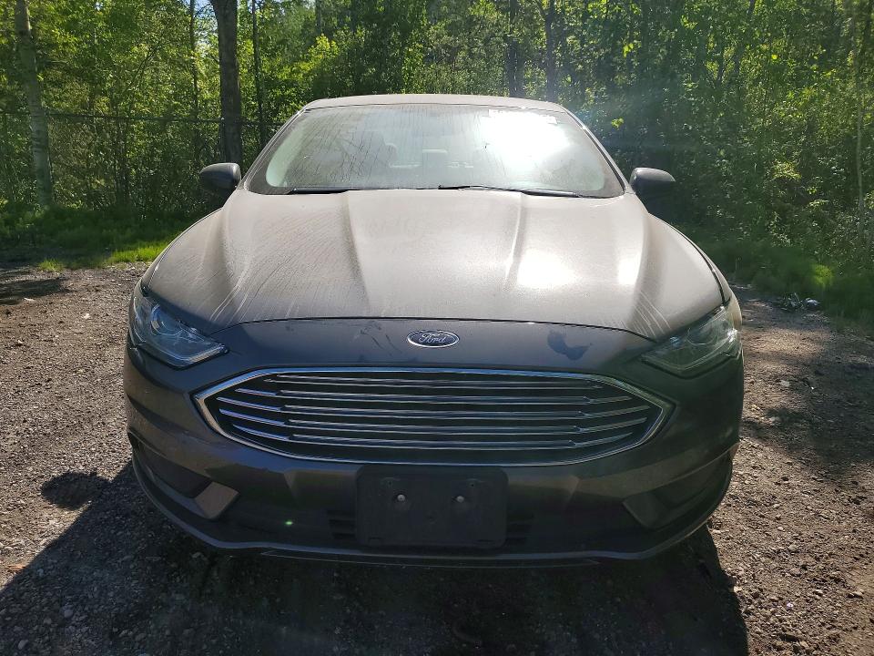 2017 Ford Fusion მანქანა იყიდება აუქციონზე, vin: 3FA6P0UU9HR101784, აუქციონის ნომერი: 54550106