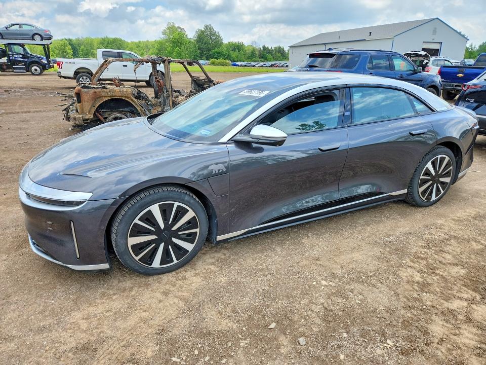 56627156 :رقم المزاد ، 50EA1GBAXPA002595 vin ، 2023 Lucid Motors Air مزاد بيع