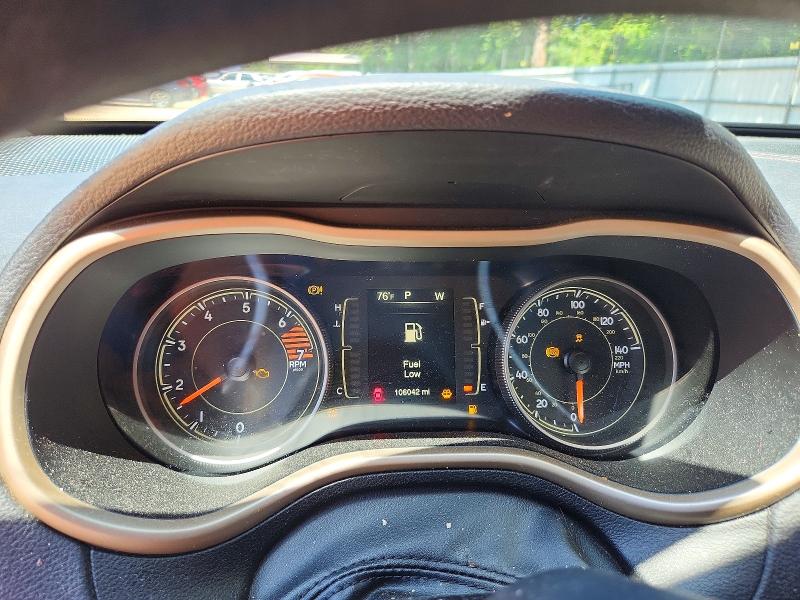56046086 :رقم المزاد ، 1C4PJMCB1JD564248 vin ، 2018 Jeep Cherokee مزاد بيع