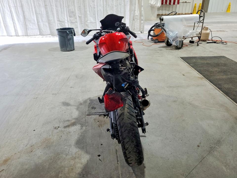 Продаж на аукціоні авто 2015 Yamaha Yzfr3, vin: MH3RH06Y2FK005907, номер лоту: 56851896