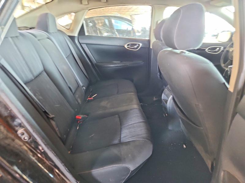 55762976 :رقم المزاد ، 3N1AB7AP5JY227729 vin ، 2018 Nissan Sentra مزاد بيع