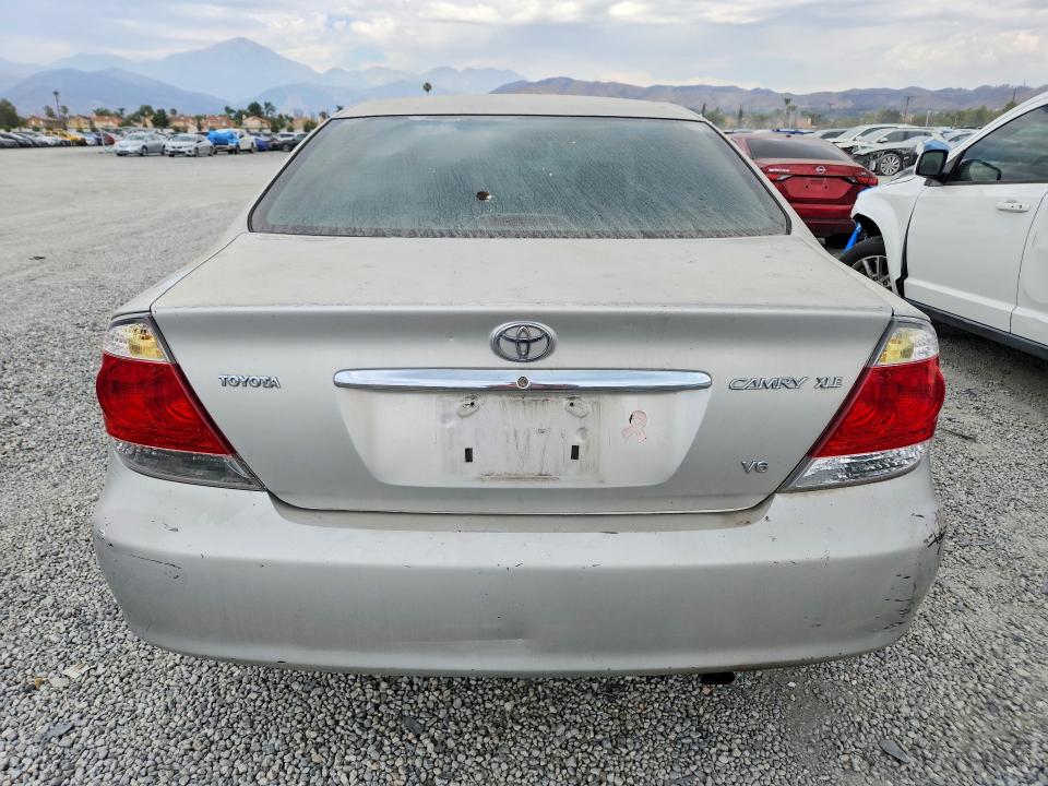 58462886 :رقم المزاد ، 4T1BF32K56U629208 vin ، 2006 Toyota Camry مزاد بيع