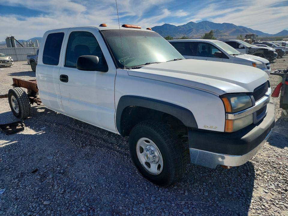 Продаж на аукціоні авто 2003 Chevrolet Silv2500 4wd, vin: 1GCHC29123E117426, номер лоту: 57870386
