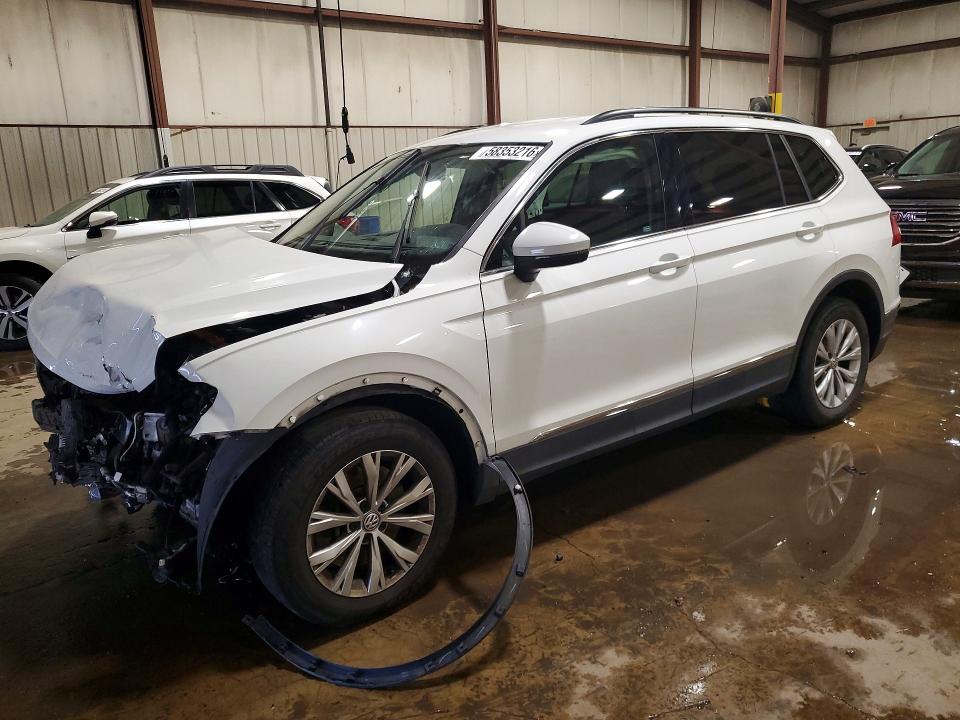 58353216 :رقم المزاد ، 3VV2B7AX4JM134677 vin ، 2018 Volkswagen Tiguan مزاد بيع