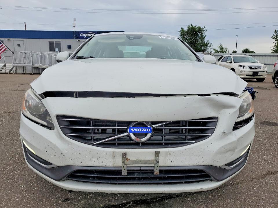 2015 Volvo S60 მანქანა იყიდება აუქციონზე, vin: YV1612TB5F2316095, აუქციონის ნომერი: 56795556