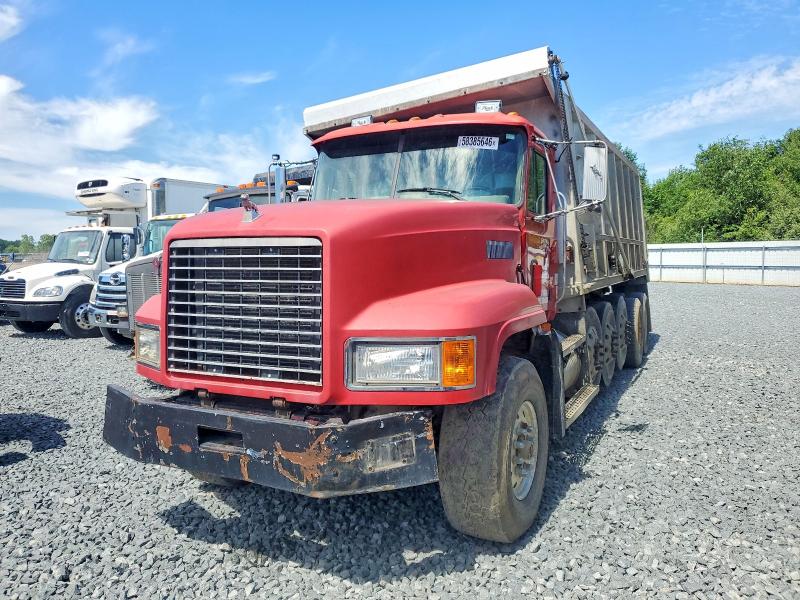 58385646 :رقم المزاد ، 1M2AD09C2XW007508 vin ، 1999 Mack 700 مزاد بيع