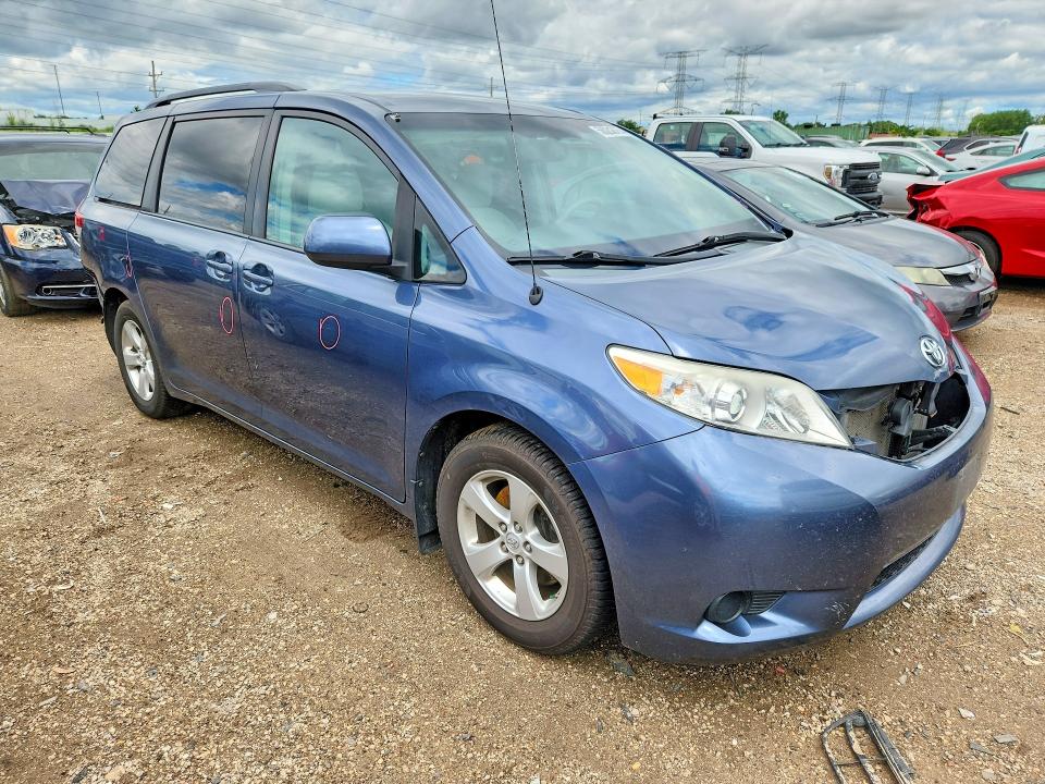 Aukcja sprzedaży 2013 Toyota Sienna, vin: 5TDKK3DC5DS355628, numer aukcji: 58021876
